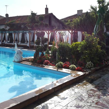 Family Hotel Zhelkovi - Olympia Kharmanli Esterno foto