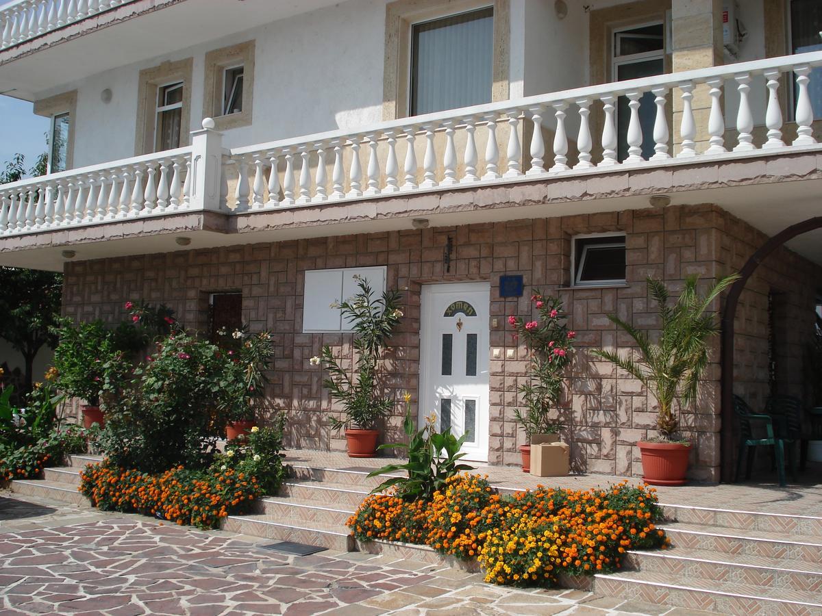 Family Hotel Zhelkovi - Olympia Kharmanli Esterno foto