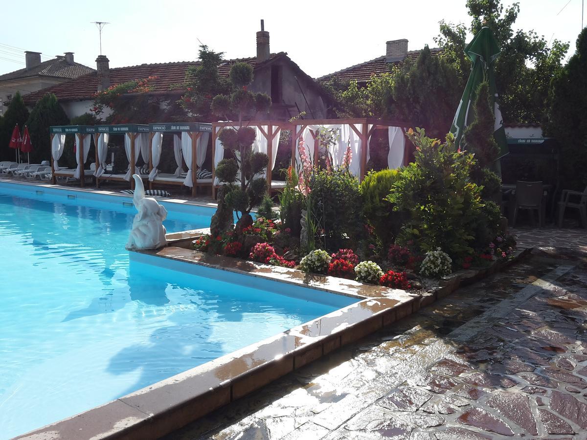 Family Hotel Zhelkovi - Olympia Kharmanli Esterno foto